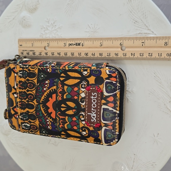 NWOT sakroots Wristlet Wallet Peace With Strap Brown Black - Picture 9 of 14